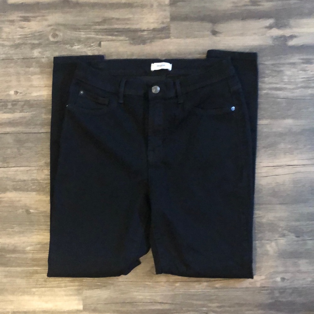 stretchy black skinny jeans